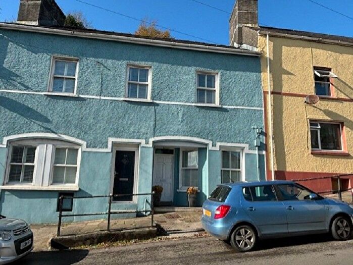 2 Bedroom Terraced House To Rent In Bridge Street, Llandeilo, Carmarthenshire., SA19