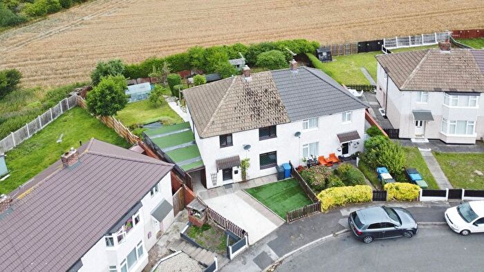 3 Bedroom Semi-detached House For Sale In Ash Grove, Mastin Moor, Chesterfield, S43