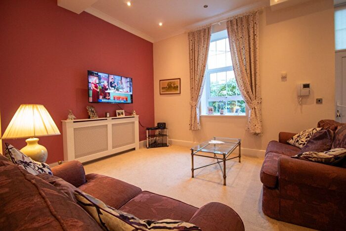 2 Bedroom Flat For Sale In Clifton Road, Ruddington, Nottingham, NG11