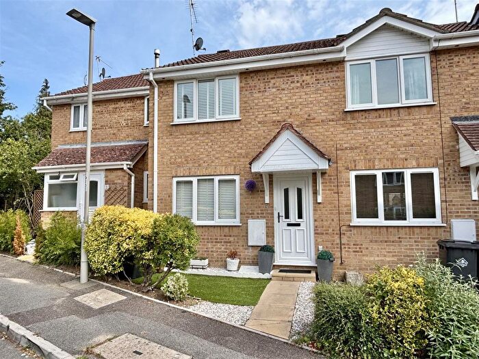 2 Bedroom Terraced House For Sale In Oakley Gardens, Upton, BH16