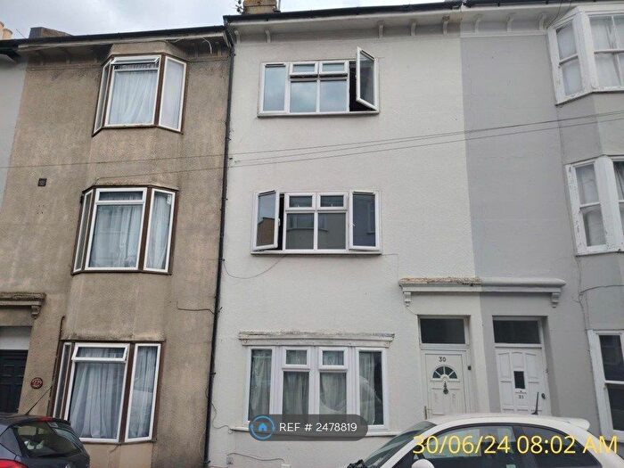 4 Bedroom Terraced House To Rent In St. Martins Place, Brighton, BN2