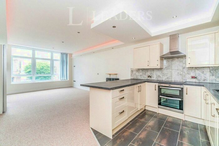 Apartment To Rent In High Street, Southampton, SO14