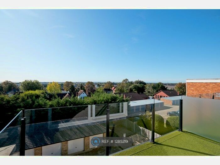 2 Bedroom Flat To Rent In Solent Court, Portsmouth PO6