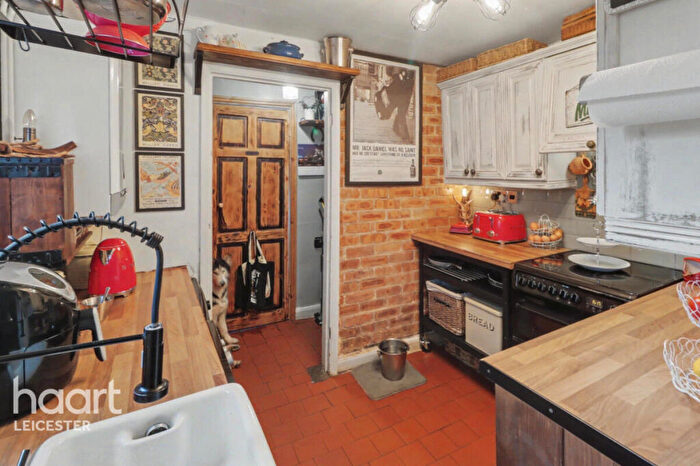 2 Bedroom Cottage For Sale In Thornton Lane, Bagworth, LE67