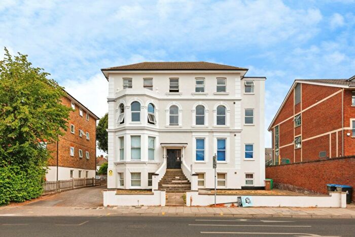 1 Bedroom Flat To Rent In Surbiton Road, Kingston Upon Thames, KT1