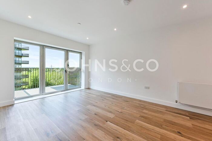 1 Bedroom Apartment To Rent In Flagstaff Road, Bankside Gardens, Reading, RG2