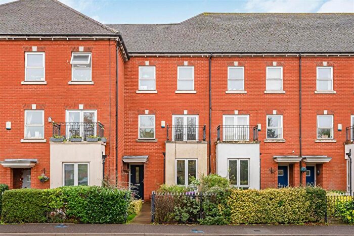 4 Bedroom Town House For Sale In Cavell Drive, Bishop's Stortford, CM23