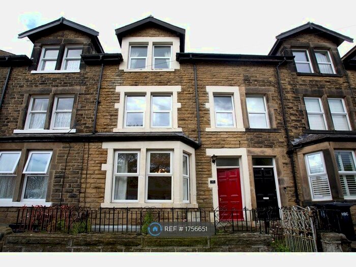 1 Bedroom Flat To Rent In Dragon Road, Harrogate, HG1