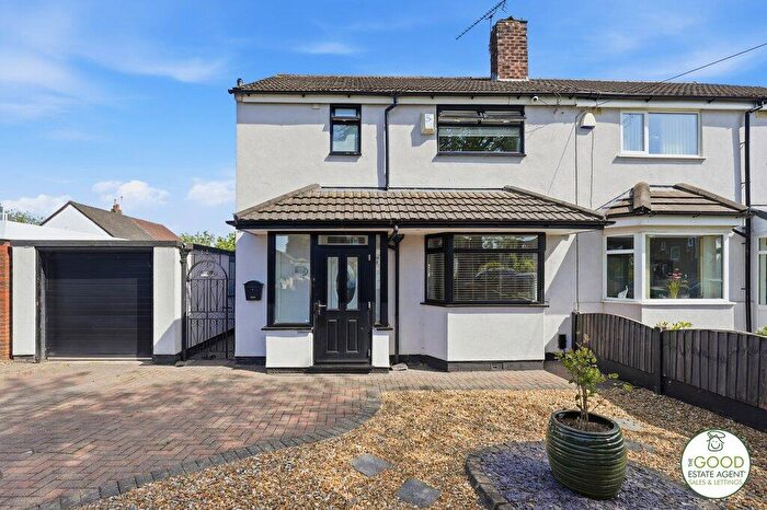 3 Bedroom Semi-Detached House For Sale In , Redburn Road, Manchester, M23