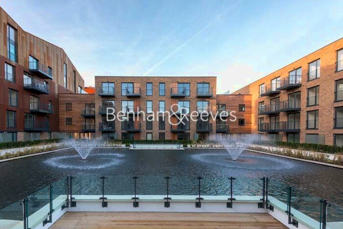 2 Bedroom Flat To Rent In Seafarer Way, London, SE16