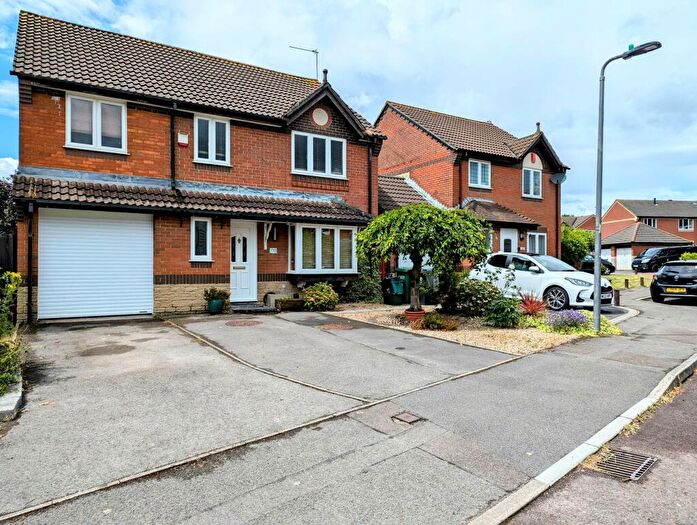 5 Bedroom House To Rent In Cooks Close, Bradley Stoke, Bristol, BS32