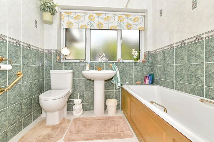 3 Bedroom Detached Bungalow For Sale In Cliff Road, Seabrook, Hythe, Kent, CT21