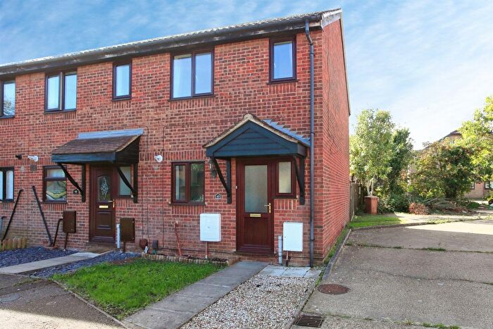 2 Bedroom End Of Terrace House For Sale In Hadrians Court, Peterborough, PE2