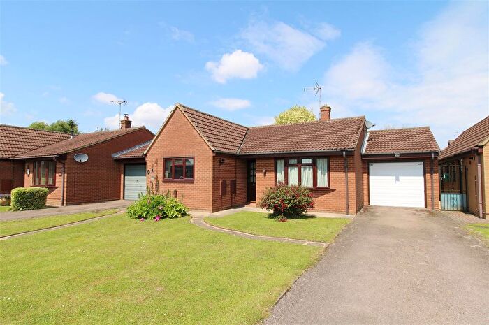 3 Bedroom Detached Bungalow For Sale In Stanley Drive, Sutton Bridge, PE12