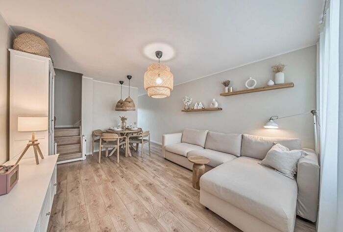 2 Bedroom Semi-Detached House For Sale In Canterbury Close, Yate, Bristol, Gloucestershire, BS37