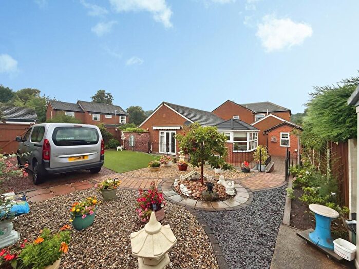 2 Bedroom Bungalow For Sale In Quail Park Drive, Kidderminster, DY10