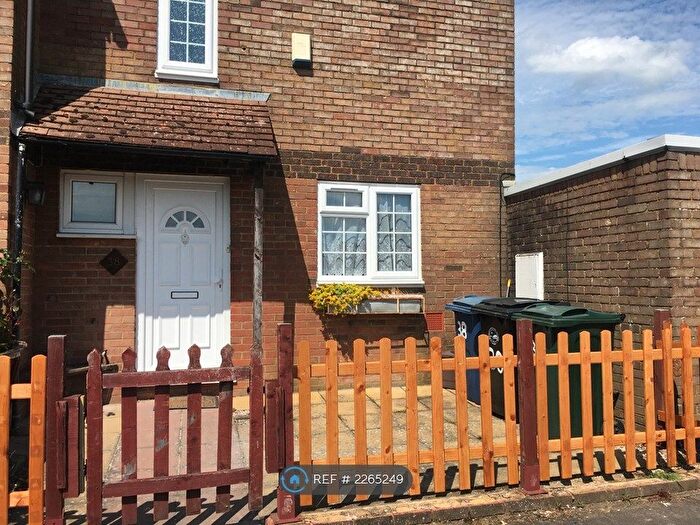 3 Bedroom Semi-Detached House To Rent In Challener Road, High Wycombe, HP12