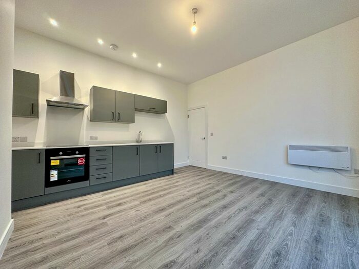 1 Bedroom Flat To Rent In Lord Street, Southport, Merseyside., PR9