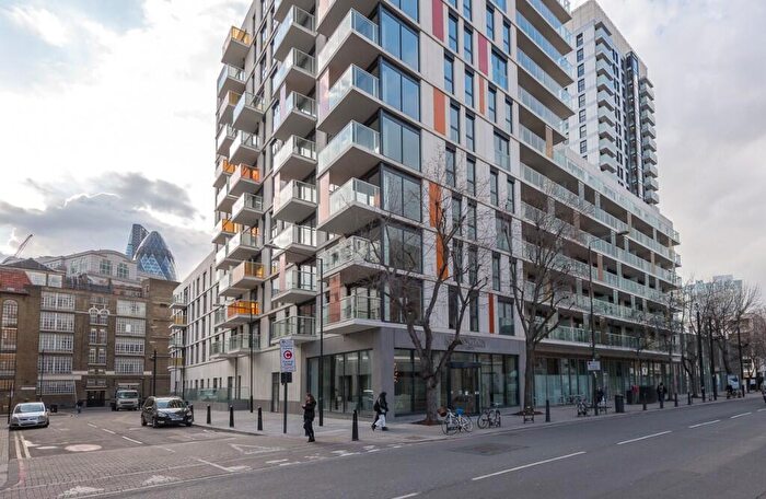 2 Bedroom Apartment To Rent In Commercial Street, Aldgate East, London, E1