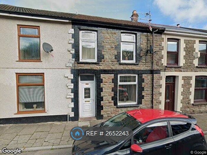 4 Bedroom Terraced House To Rent In Kennard Street, Ton Pentre, Pentre, CF41