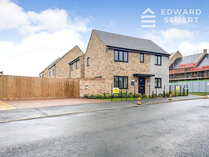 3 Bedroom Detached House For Sale In Cotton Close, Oundle, Peterborough, Northamptonshire, PE8