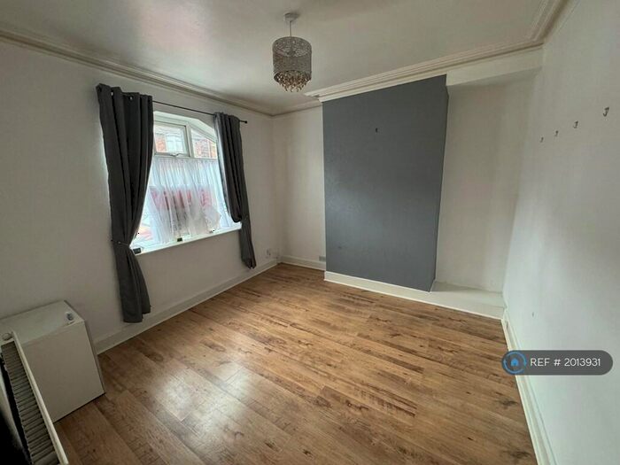 3 Bedroom Terraced House To Rent In Hinderton Road, Birkenhead, CH41