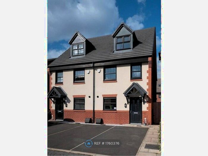 3 Bedroom Semi-Detached House To Rent In Hazel Grove, Manchester, SK7