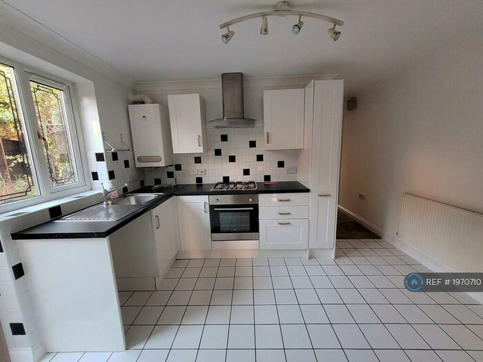 1 Bedroom Flat To Rent In Weston Favell, Northampton, NN3