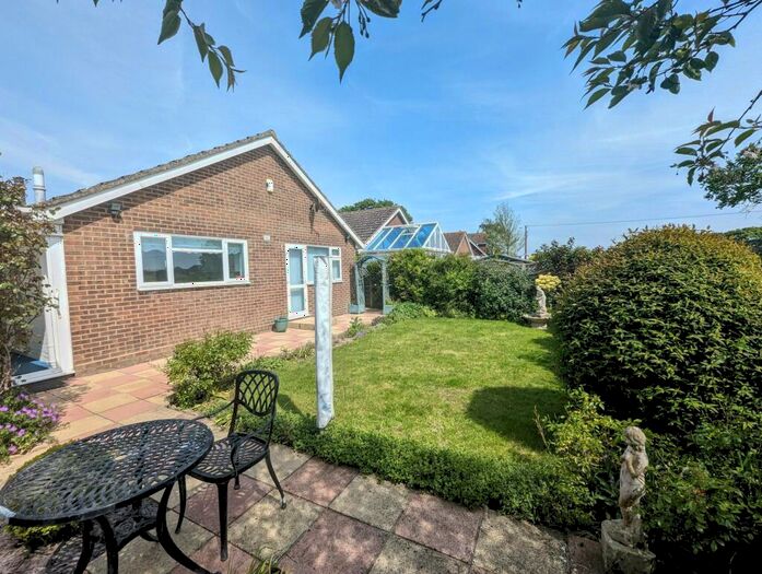 2 Bedroom Bungalow To Rent In Saltmarsh Lane, Hayling Island, PO11