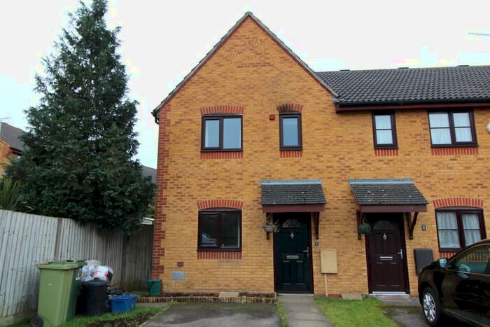 3 Bedroom End Of Terrace House To Rent In Woodspring Court, Monkston, Milton Keynes, MK10