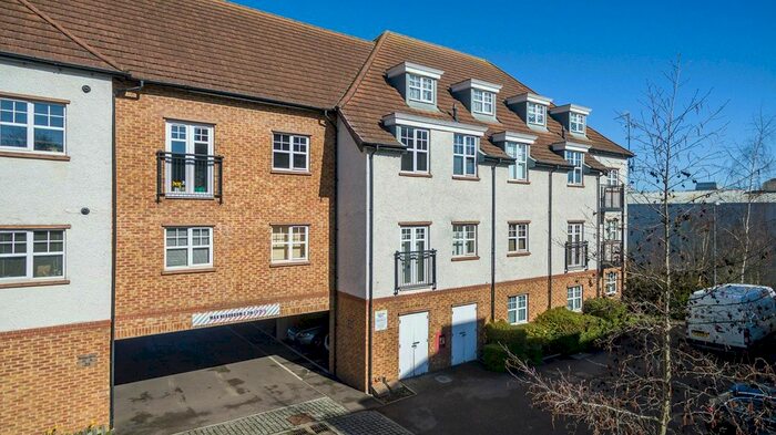 1 Bedroom Flat To Rent In Bowyer Drive, Letchworth Garden City, SG6
