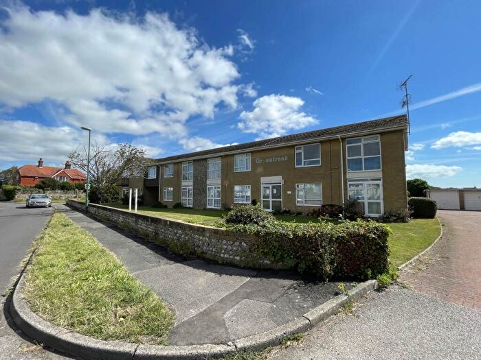 1 Bedroom Flat To Rent In Greentrees, Cokeham Lane, Lancing, BN15