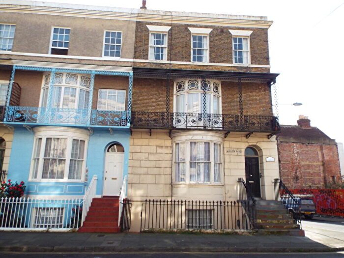 2 Bedroom Flat To Rent In Augusta Road, Ramsgate, CT11