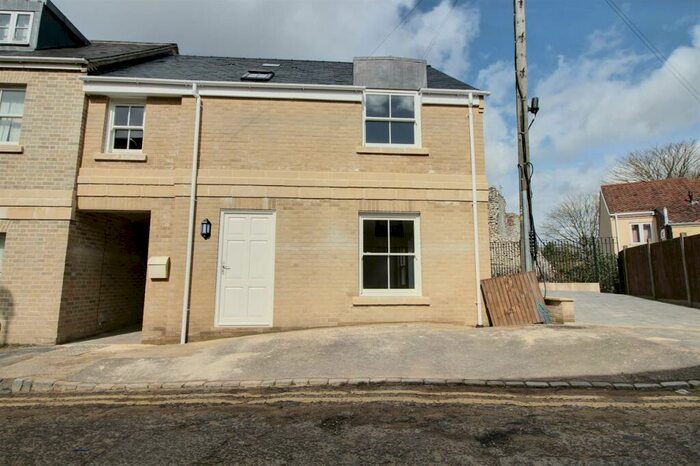 3 Bedroom Link Detached House To Rent In Catherine Wheel Opening, Norwich, NR3