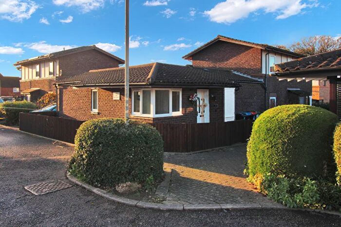 1 Bedroom Semi-Detached House For Sale In Withycombe, Furzton, Milton Keynes, Buckinghamshire, MK4