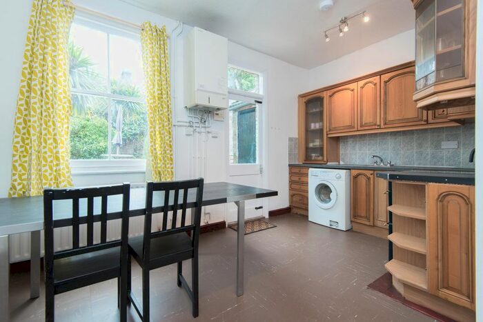 2 Bedroom Terraced House To Rent In Jennings Road, London, SE22