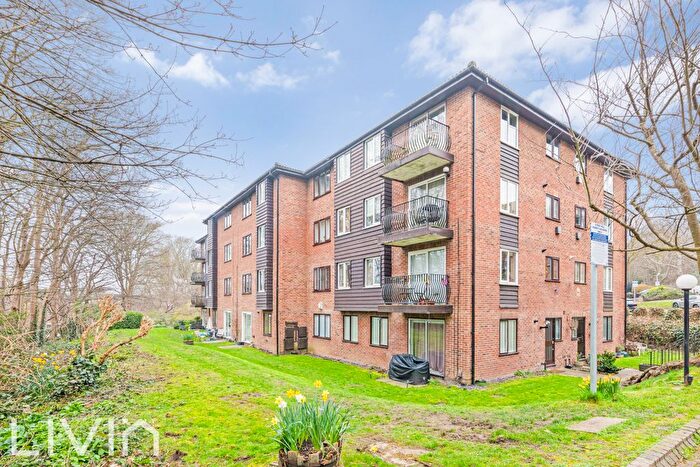 Studio To Rent In Steep Hill, Croydon, CR0