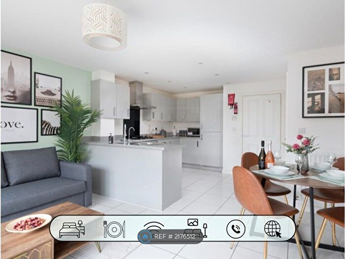 4 Bedroom Terraced House To Rent In Barrosa Way, Whitehouse, Milton Keynes, MK8