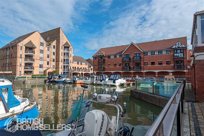 3 Bedroom Maisonette For Sale In Emerald Quay, Shoreham-By-Sea, West Sussex, BN43