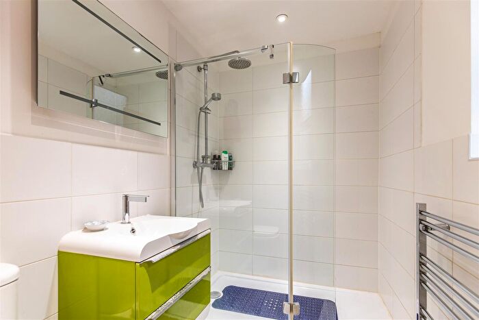 1 Bedroom Flat For Sale In Grassington Road, Eastbourne, BN20
