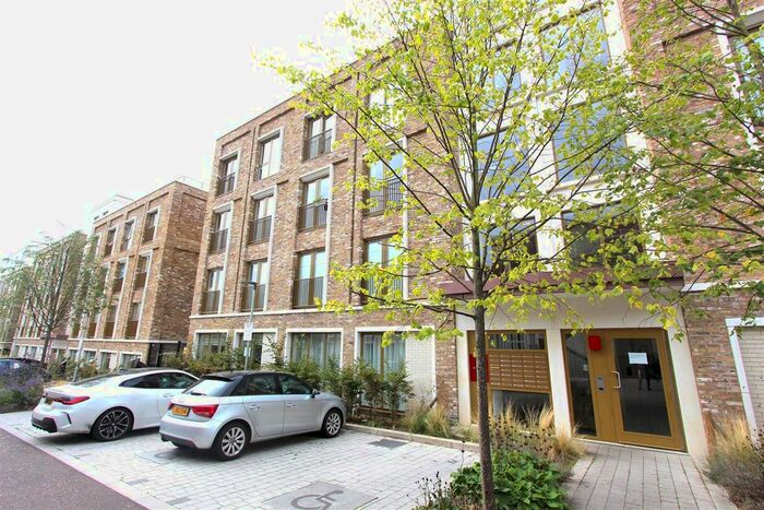1 Bedroom Flat To Rent In Apple Tree Road, Tottenham, N17
