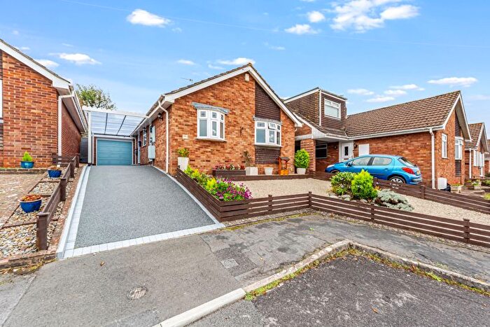2 Bedroom Detached Bungalow For Sale In Elmvale Drive, Hutton - Exceptional Throughout, BS24