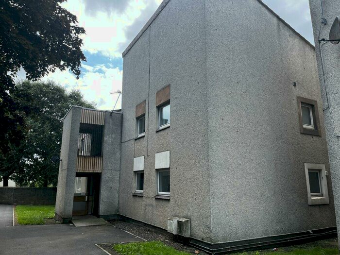 2 Bedroom Flat To Rent In A Kings Court Ayr, KA8