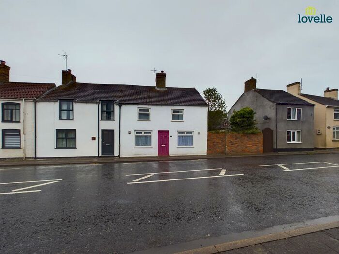 3 Bedroom End Of Terrace House To Rent In Main Road, Langworth, LN3