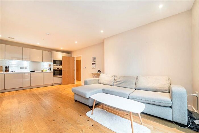 2 Bedroom Flat For Sale In Station Road, Lewisham, SE13
