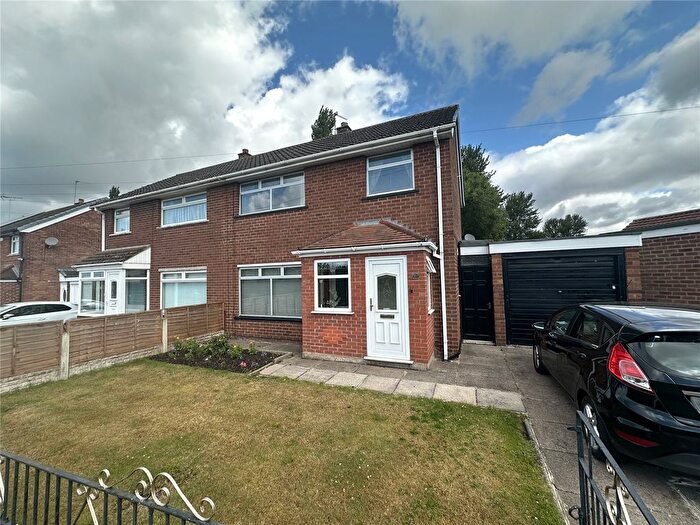 3 Bedroom Semi-Detached House For Sale In Royal Avenue, Widnes, Cheshire, WA8