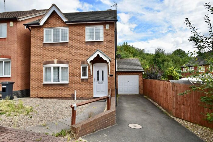 3 Bedroom Detached House To Rent In Parham Close, Leicester, LE3