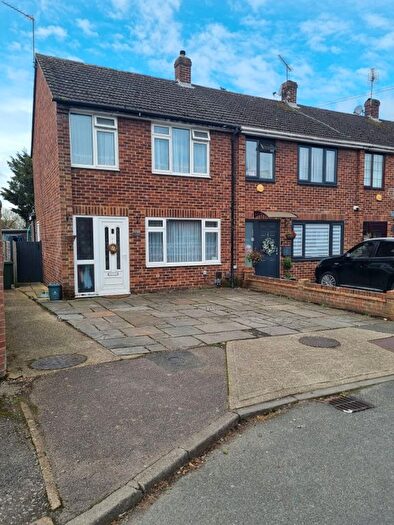 3 Bedroom End Terrace House For Sale In Mill Close, West Drayton, UB7