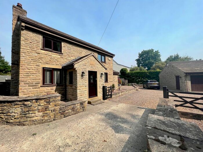 2 Bedroom Detached House To Rent In Whitley Lane, Grenoside, S35