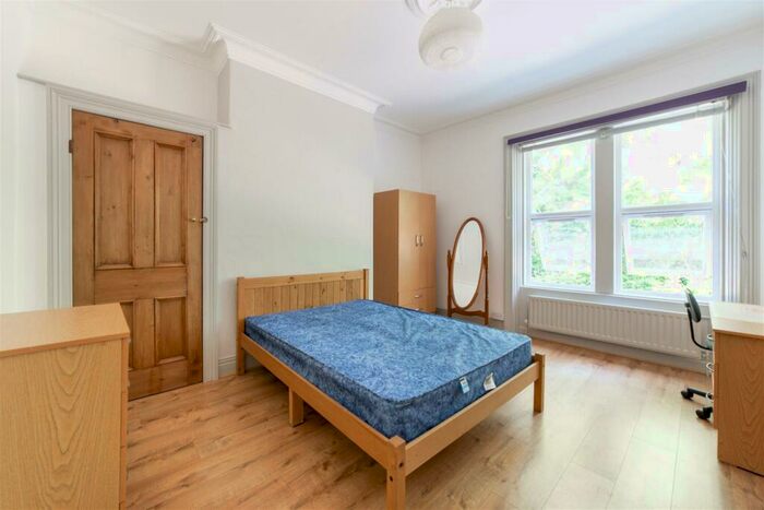 6 Bedroom Terraced House To Rent In £pppw - Hunters Road, Spital Tongues, Newcastle Upon Tyne, NE2